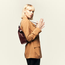 Laden Sie das Bild in den Galerie-Viewer, Agatha Rucksack M