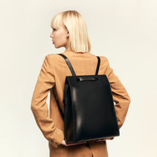 Laden Sie das Bild in den Galerie-Viewer, Agatha Rucksack L